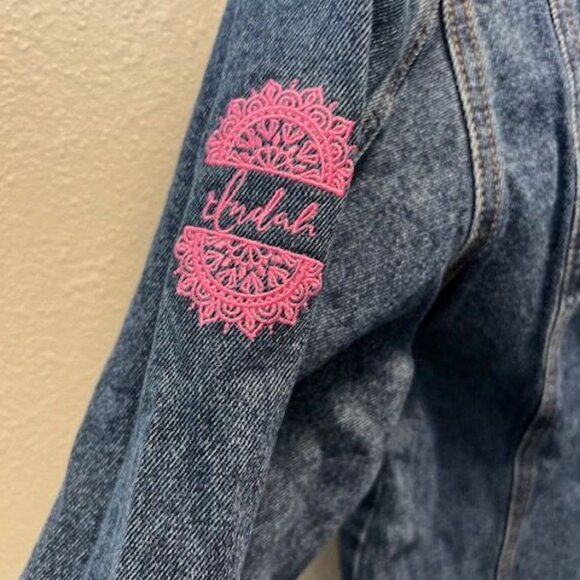 Port Authority Ladies Denim Jacket With Pink Embroidery undah logo - Size L - Picture 3 of 5